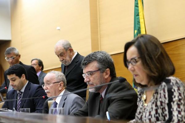 Luciano Bispo é reeleito presidente da Assembleia Legislativa