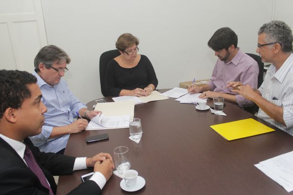 Cooperação técnica beneficiará três mil produtores do semiárido sergipano