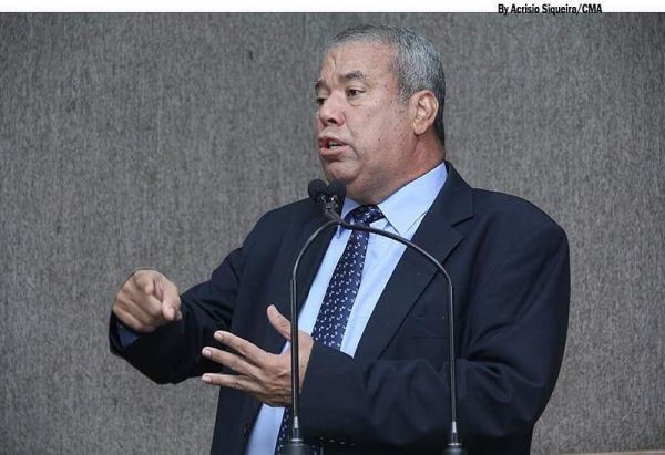 Emmanuel propõe CPI para investigar as denúncias do vice-prefeito de Aracaju