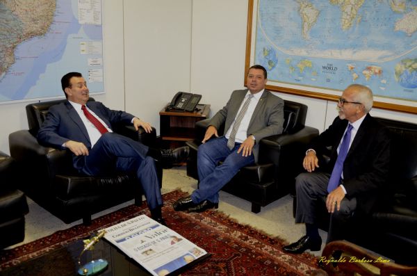 Edvaldo Nogueira se reúne com o ministro Gilberto Kassab para viabilizar o programa Aracaju Conectada