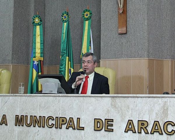 Iran Barbosa é candidato à presidência da Câmara de Aracaju