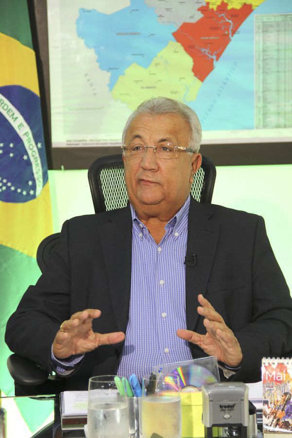 Governo entrega R$ 13 milhões em obras nos municípios de Dores e Frei Paulo