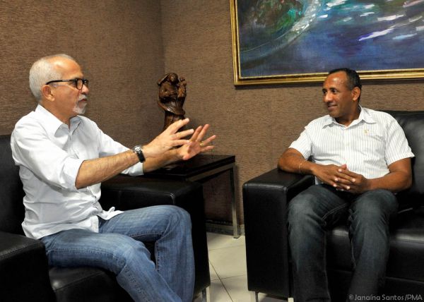 Edvaldo recebe visita de Adelson Barreto, que anuncia R$ 2 milhões em emendas para Aracaju