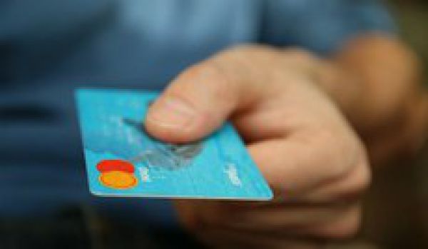 Novas regras do cartão de crédito começam a valer