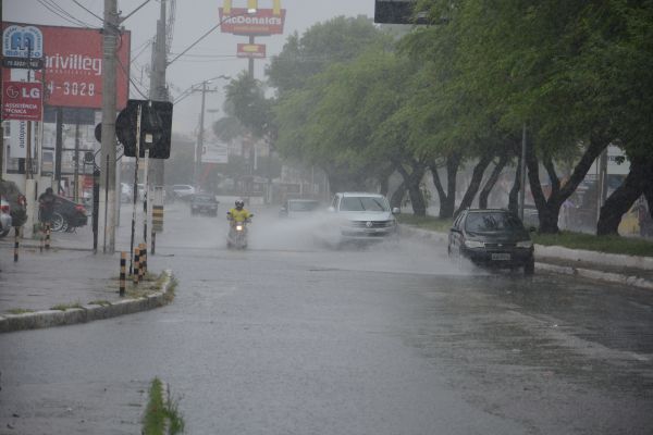 Defesa Civil alerta para a possibilidade de mais chuvas em Aracaju