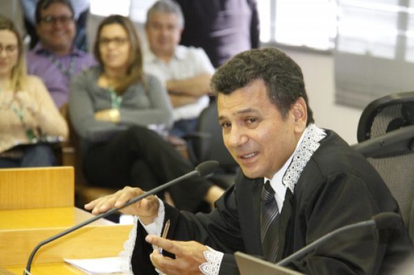 TCE condena ex-prefeita a ressarcir mais de R$ 40 mil ao cofre público