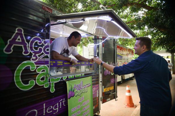 PL incentiva feiras gastronômicas e food trucks em Sergipe