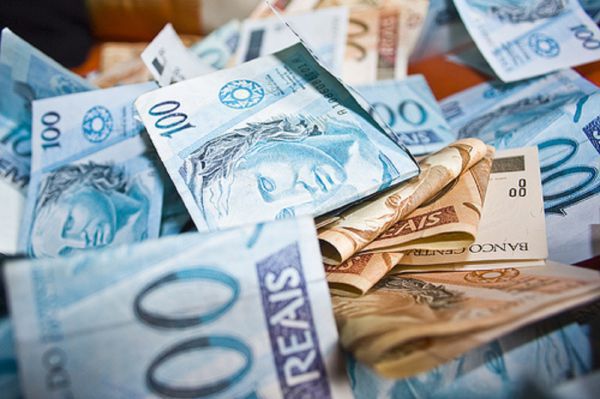 Comissionados representam apenas 3,5% da folha de pagamento do governo de Sergipe