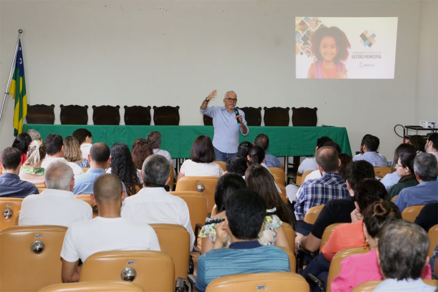 Edvaldo diz que há déficit de R$ 180 milhões/ano na previdência de Aracaju
