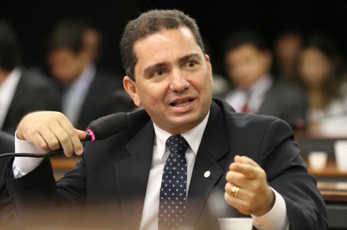 “Queria muito que nas laterais da marinete tivesse PPS e Democratas”, diz Mendonça Prado