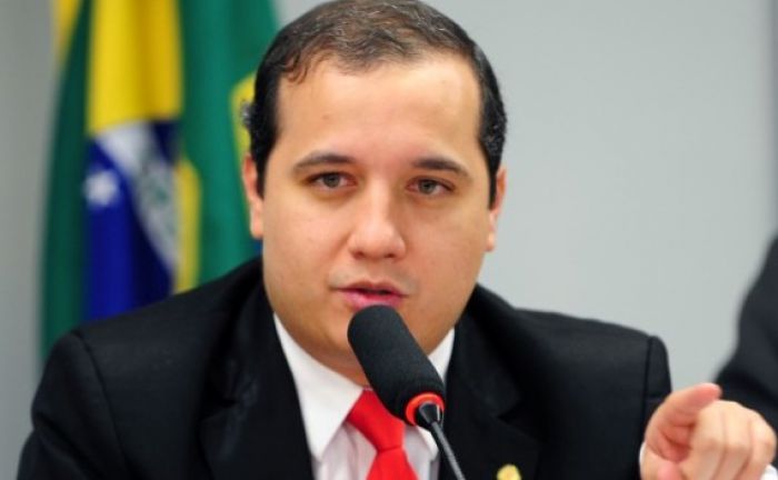Valadares Filho reafirma seu voto contra a reforma da previdência