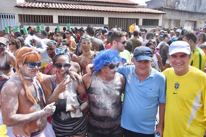 Belivaldo Chagas prestigia festejos carnavalescos por todo o Estado