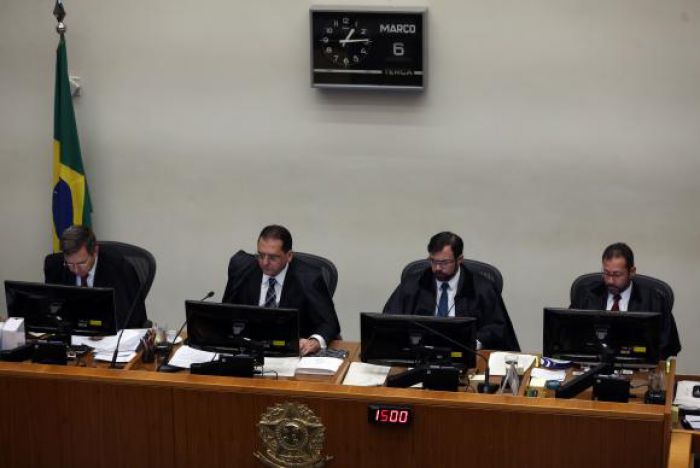 Por unanimidade, Quinta Turma do STJ rejeita habeas corpus preventivo de Lula