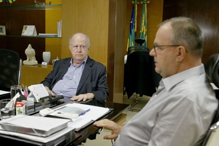 Belivaldo discute situação da Fafen com o ex-governador Albano Franco