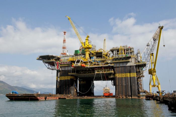 Câmara Federal pode votar hoje MP que permite venda direta do petróleo do pré-sal