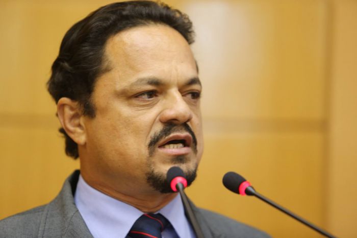 Deputado conversa com André Moura e Jackson sobre disputa para o Senado