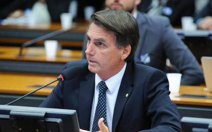 Bolsonaro continua sendo o presidenciável com mais intenções de voto nas redes sociais