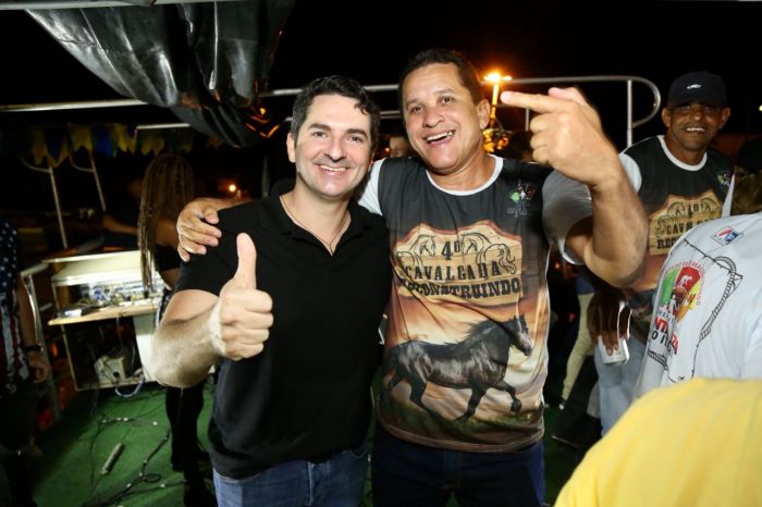 Gustinho recebe apoio do prefeito de Santa Luzia do Itanhi