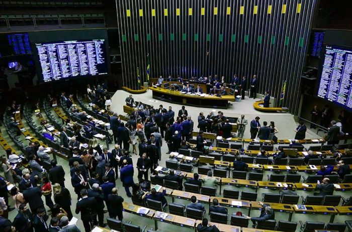 Aviso prévio indenizado poderá ter desconto para previdência