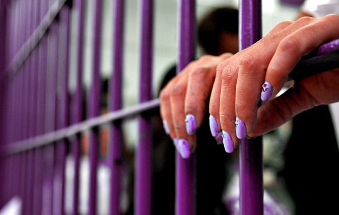 Projeto cria espaços para travestis e transexuais em estabelecimentos penais