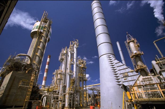 Presidente da Petrobras garante que Fafen não fechará