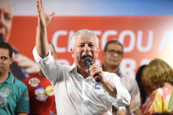 Henri Clay realiza plenária e afirma: 