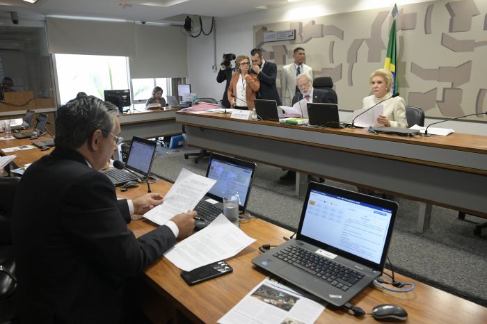 Eduardo Amorim vota contra cultivo da maconha para uso pessoal e terapêutico