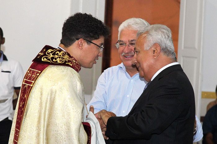 Padre larga a batina e pode disputar prefeitura de Sergipe