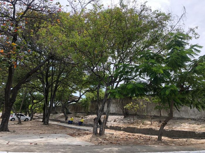 Iran Barbosa cobra medidas para recuperação de praças em Aracaju