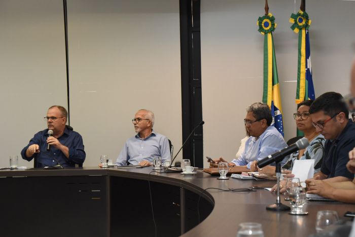 Edvaldo e Belivaldo reúnem gestores de Aracaju e do Estado para discutir melhorias para a Saúde