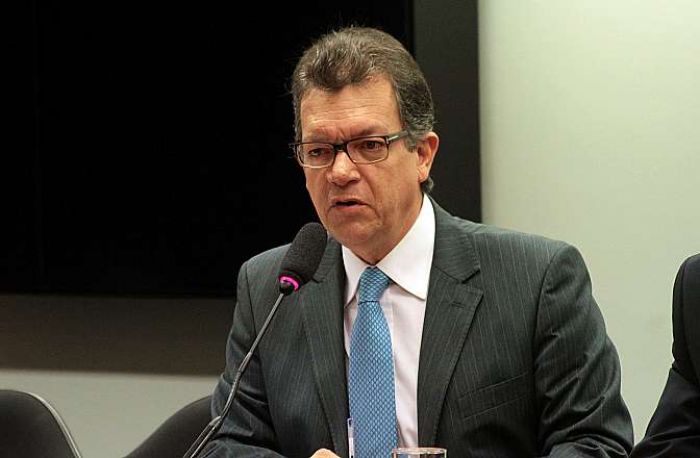 Laercio Oliveira anuncia que o relatório da Nova Lei do Gás retoma o trâmite até o fim de novembro