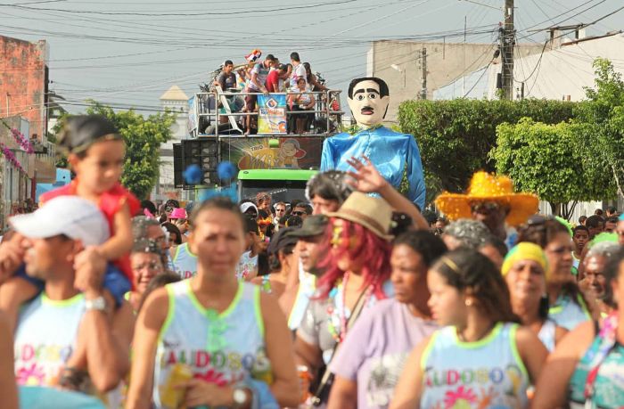 Eventos carnavalescos em áreas públicas precisam da autorização de órgãos da Prefeitura