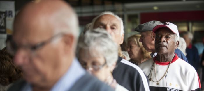 Prefeitura vai suspender gratuidade para idosos no horário do rush