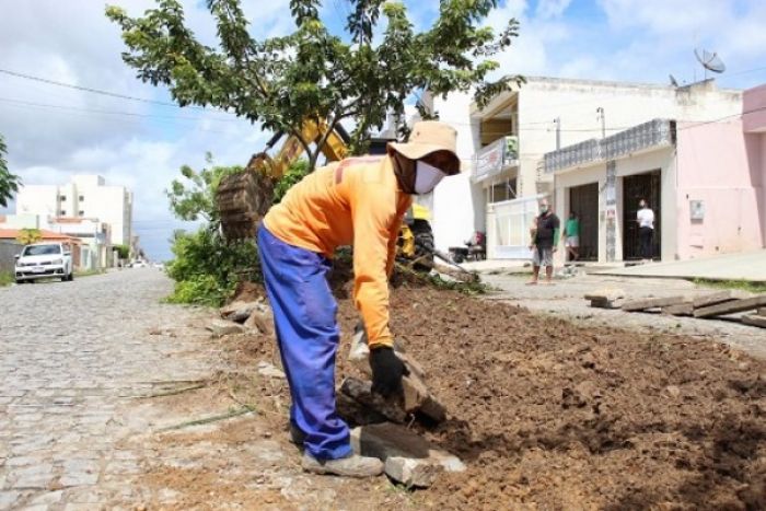 Prefeitura de Itabaiana dá prosseguimento a obras de revitalização de todas as principais avenidas