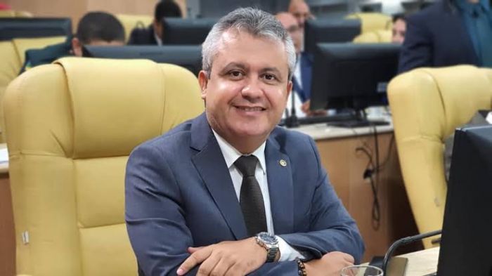 Projeto que torna obrigatório o diploma para jornalista em Aracaju foi aprovado na Câmara