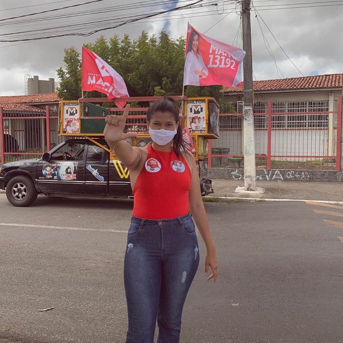 Manu lamenta boatos e tranquiliza eleitores: minha candidatura está legível