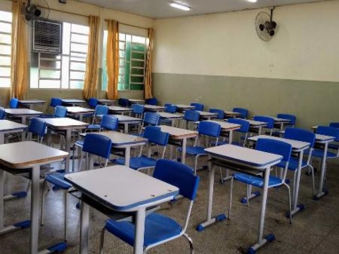 Justiça garante volta às aulas da rede pública para a próxima terça-feira, 17