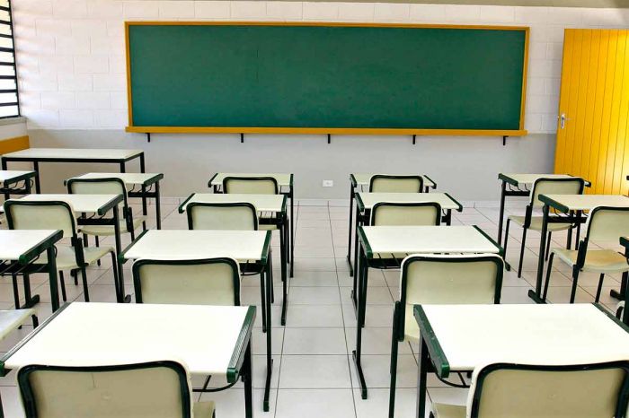 Governo decide que retomada das aulas na rede pública estadual só em março de 2021