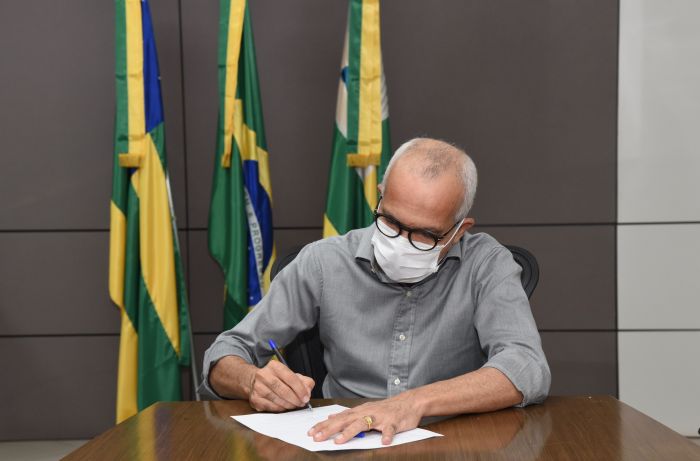 Prefeitura determina que bares e restaurantes da capital funcionem com 50% da capacidade máxima