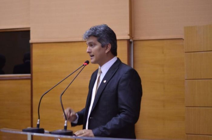 Dr. Samuel apresenta moção contra fechamento de agências do Banco do Brasil