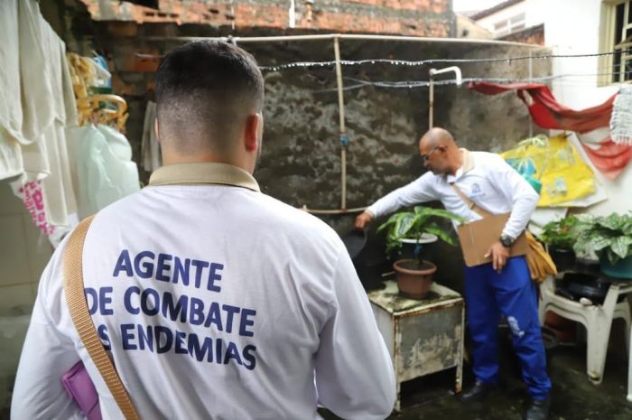 Cinco bairros de Aracaju estão em alerta para infestação de dengue, chikungunya e zika
