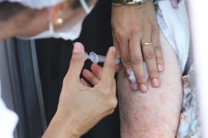 Sergipe começa a vacinar idosos de 80 a 89 anos a partir da próxima terça-feira