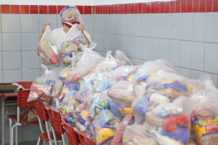 Prefeitura inicia amanhã 12ª etapa de distribuição de kits de alimentação escolar