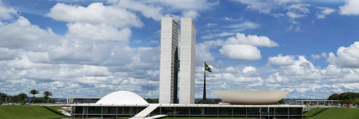 Câmara rejeita proposta que tornava obrigatório o voto impresso