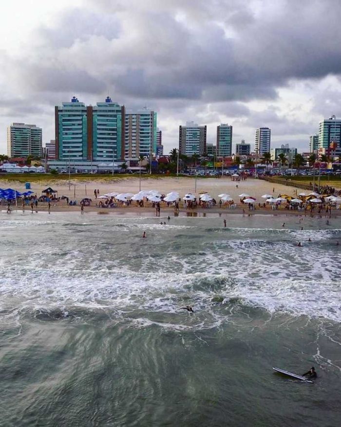 Comerciantes denunciam assaltos e drogas na praia Cinelândia, em Aracaju
