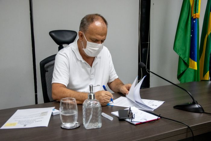 Belivaldo sanciona lei que cria CNH Social