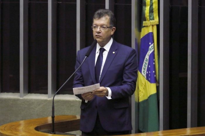 Laércio quer benefício fiscal para incentivar produção nacional de fertilizantes