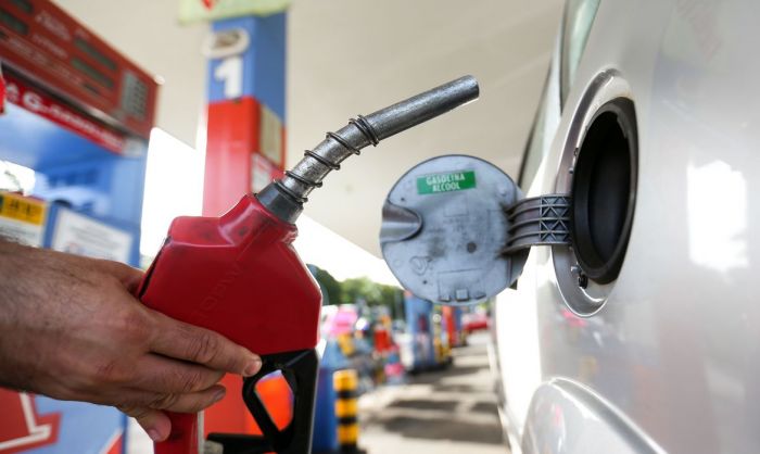 Governo federal estima gasolina a R$ 5,72 em Sergipe
