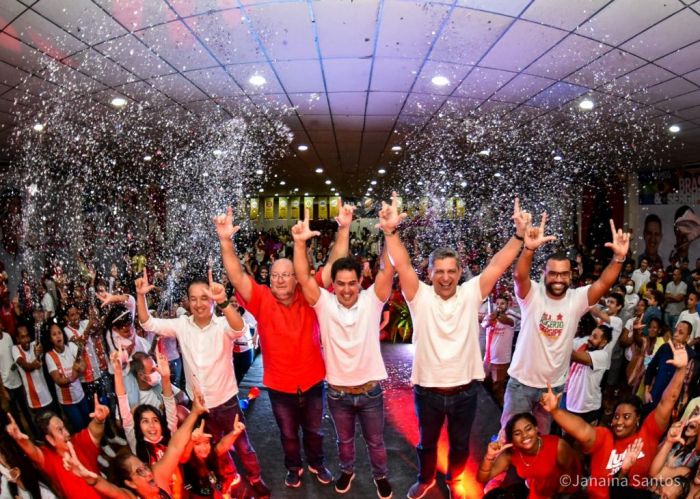 Lançamento de pré-candidatura de Robson Viana reforça aliança do agrupamento de Rogério Carvalho