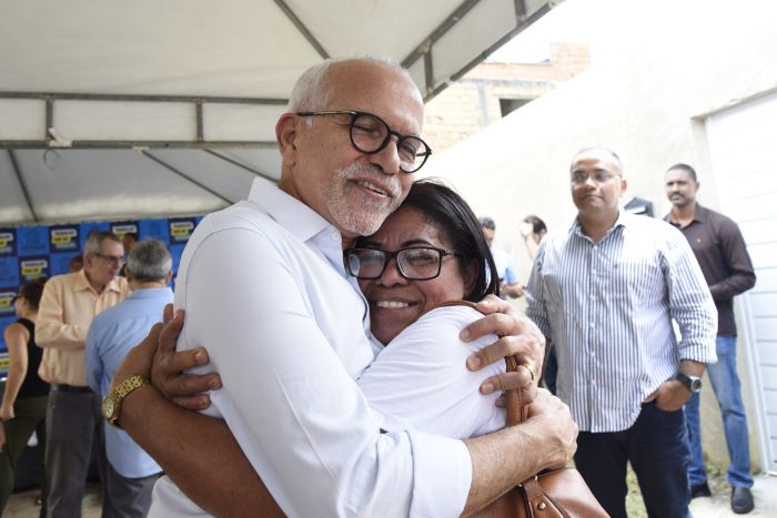 Prefeito Edvaldo autoriza início da obra de infraestrutura do loteamento Copacabana